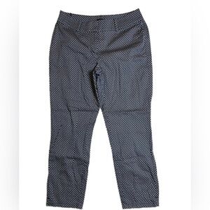 ⭐️ 3For$25 Ann Taylor Curvy Capris
